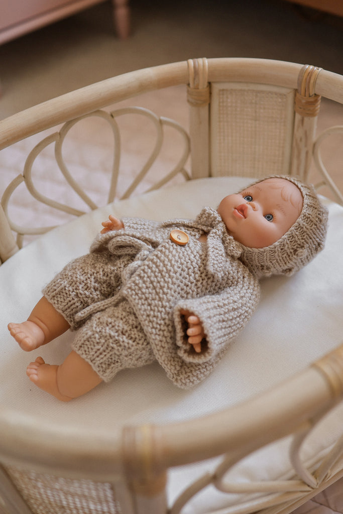 Shell Dolls Bassinet