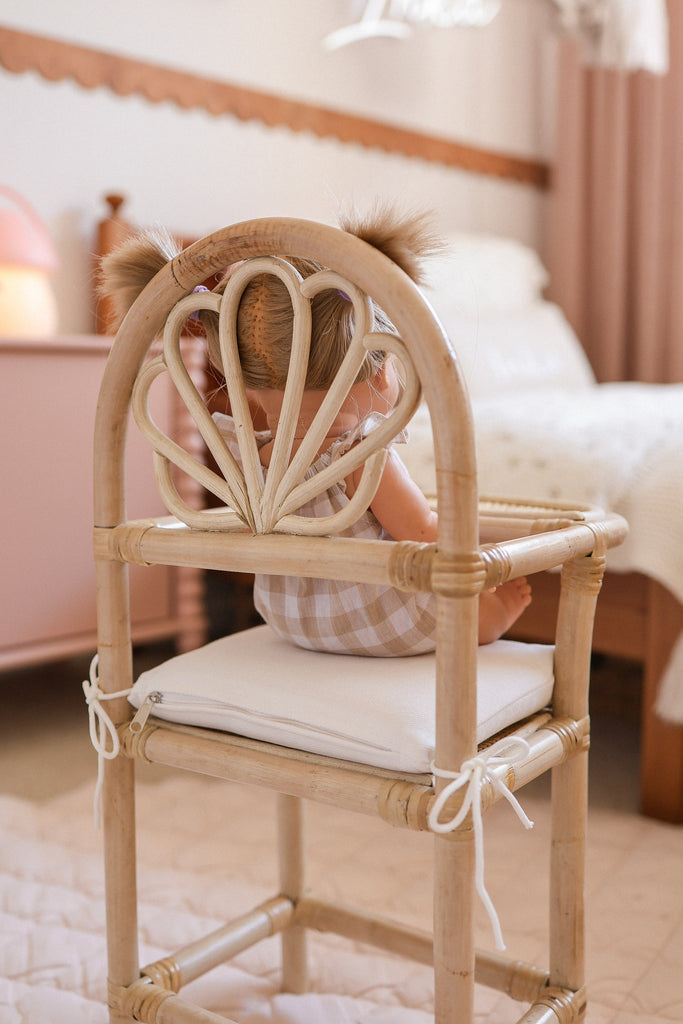 Shell High Chair