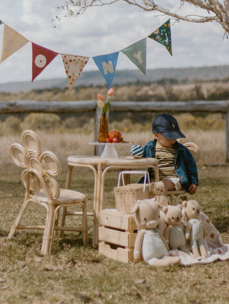 The Daisy Table + Chair set