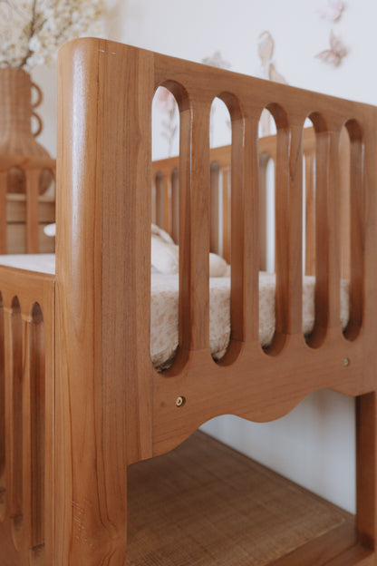 The Vallie Co Sleeper Bassinet