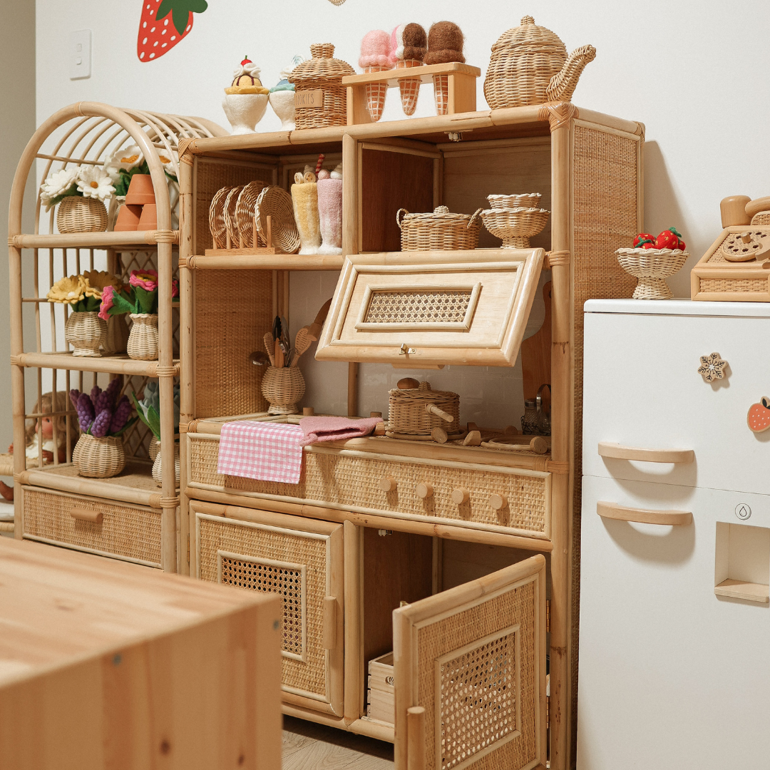 The Mini Deluxe Kitchen