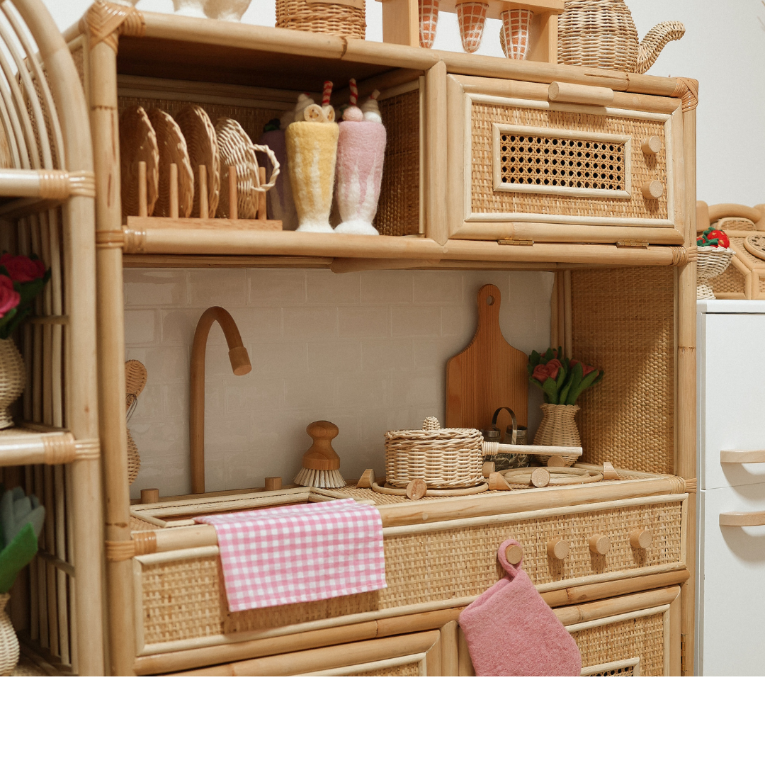 The Mini Deluxe Kitchen