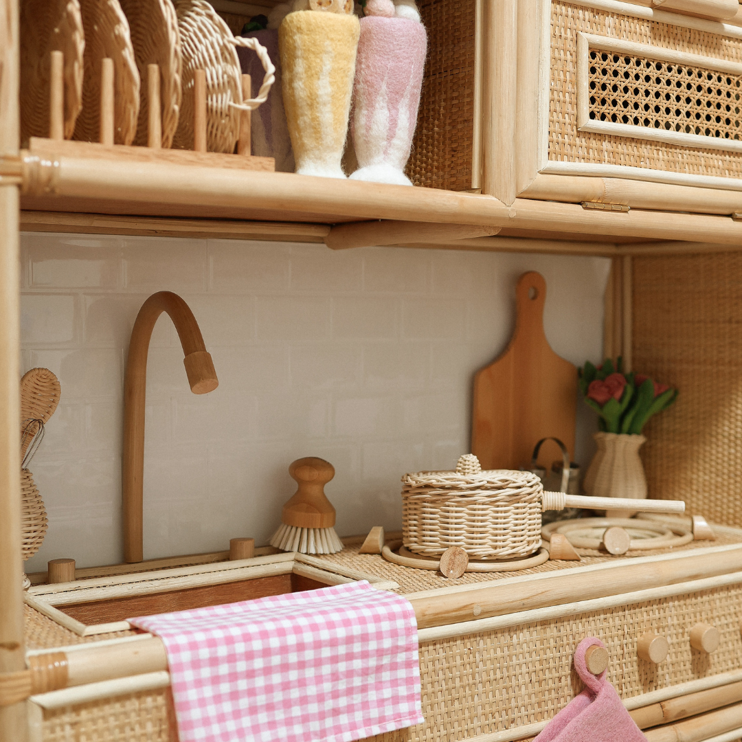 The Mini Deluxe Kitchen