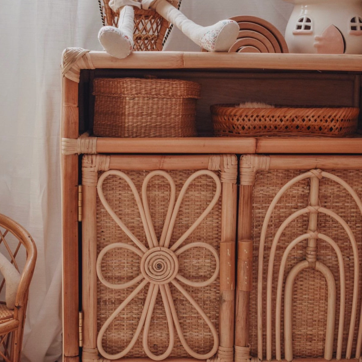 Mini Daisy Cabinet